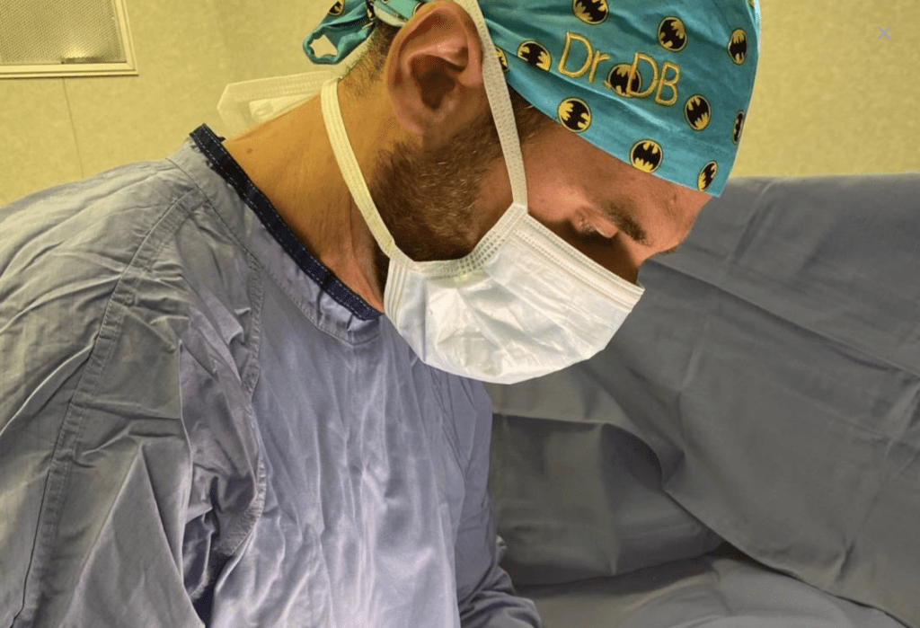 dr Davide Barletta, medico andrologo ed urologo, esperto di protesi peniene